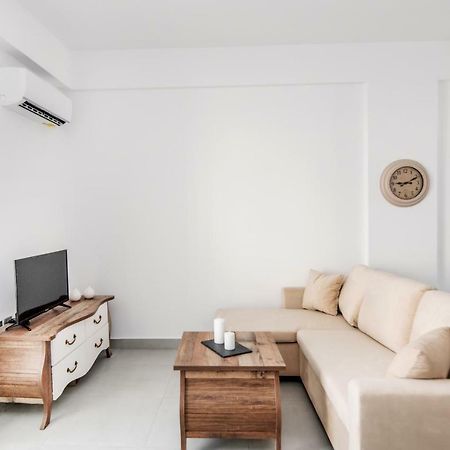 Lux 'N Comfort Apartments Tínos Dış mekan fotoğraf