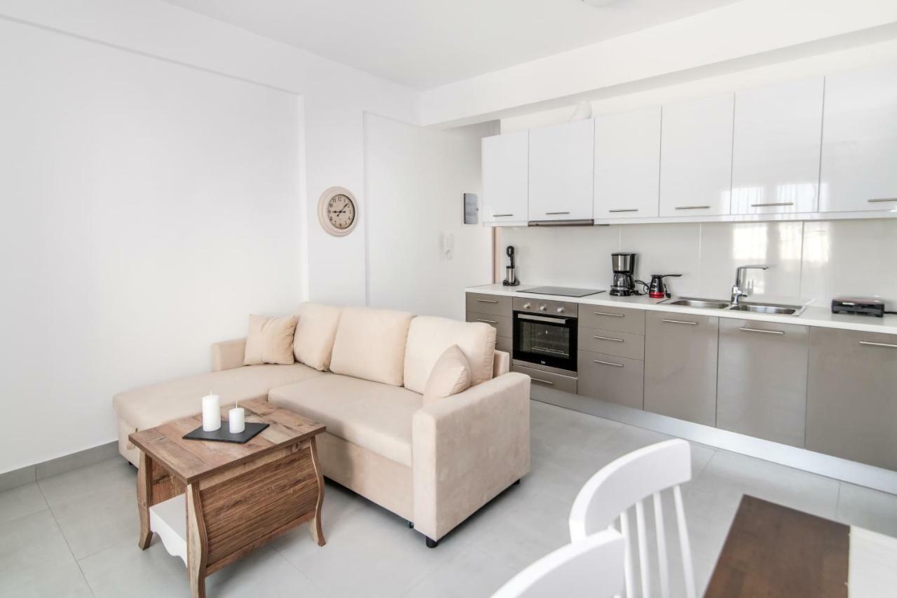 Lux 'N Comfort Apartments Tínos Dış mekan fotoğraf