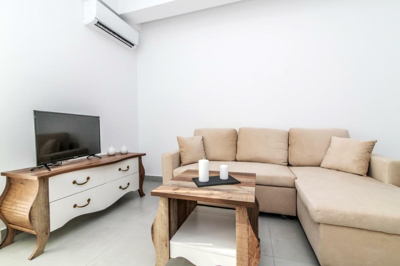 Lux 'N Comfort Apartments Tínos Dış mekan fotoğraf