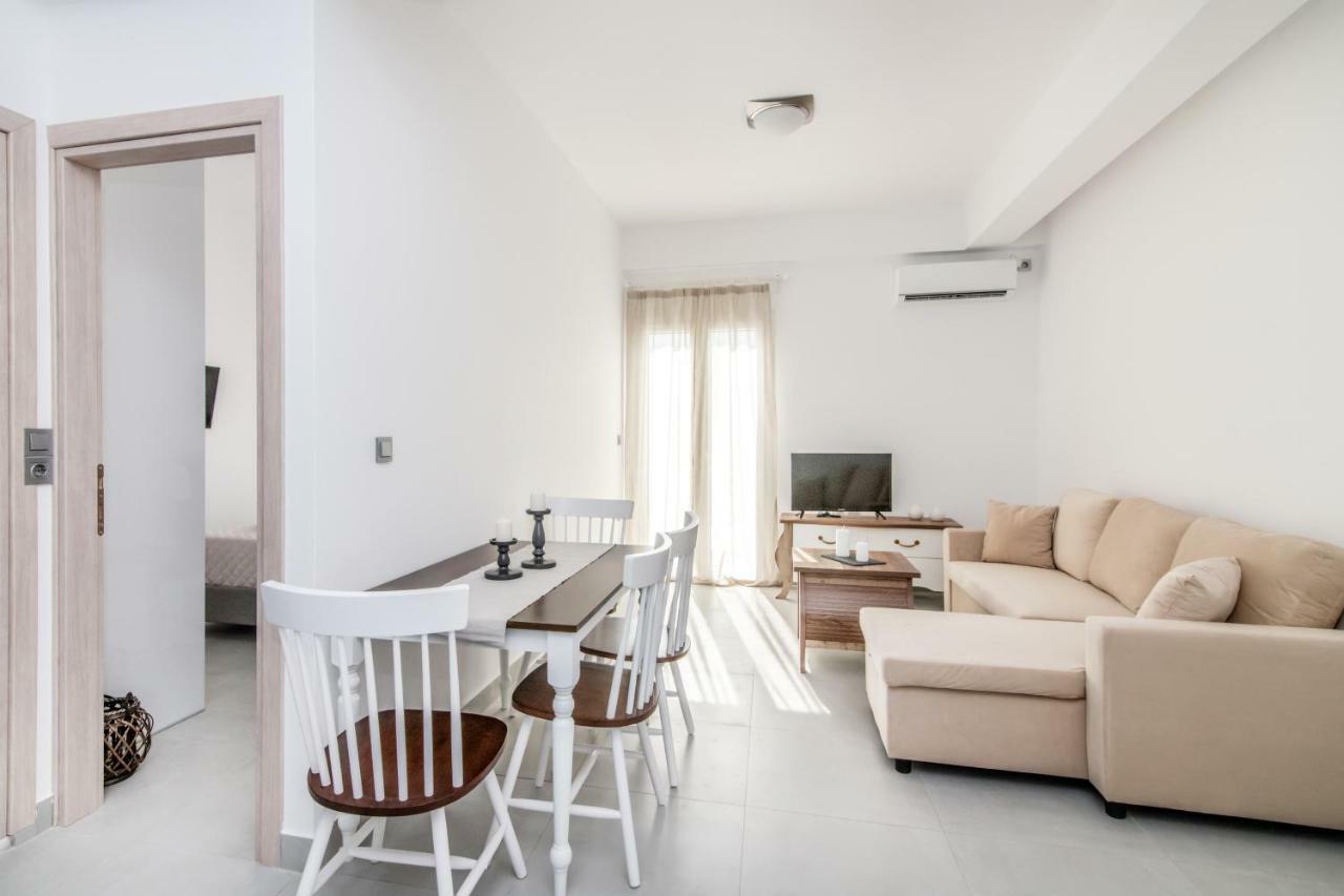 Lux 'N Comfort Apartments Tínos Dış mekan fotoğraf