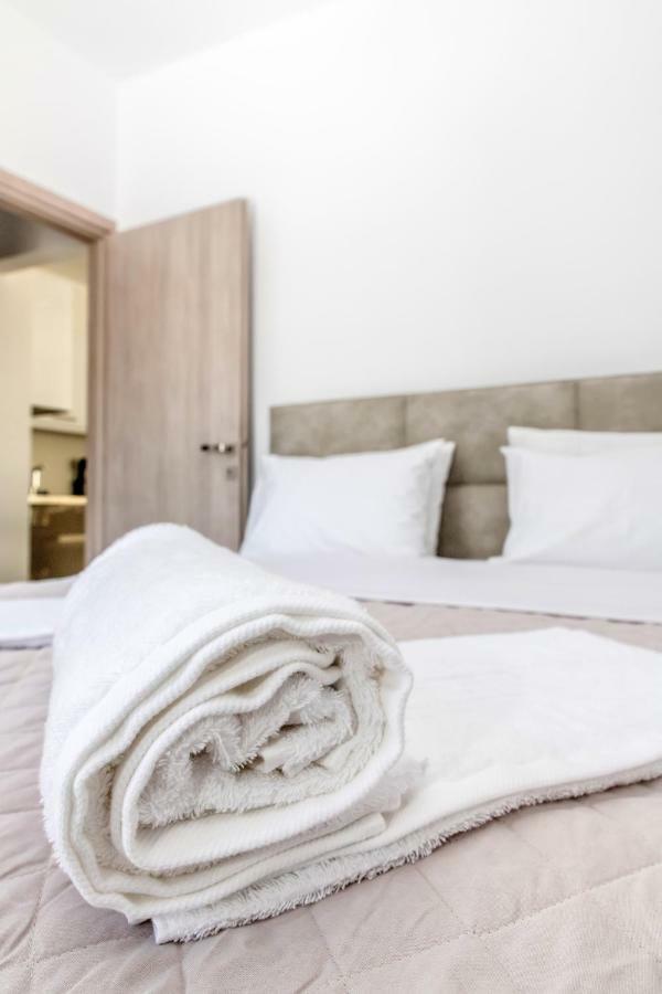 Lux 'N Comfort Apartments Tínos Dış mekan fotoğraf