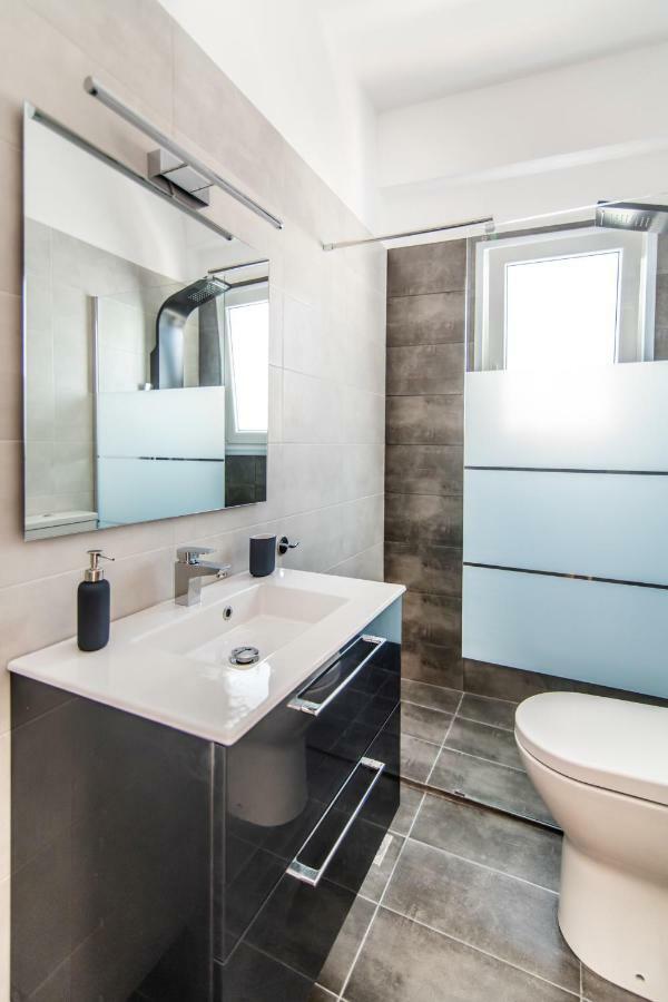 Lux 'N Comfort Apartments Tínos Dış mekan fotoğraf