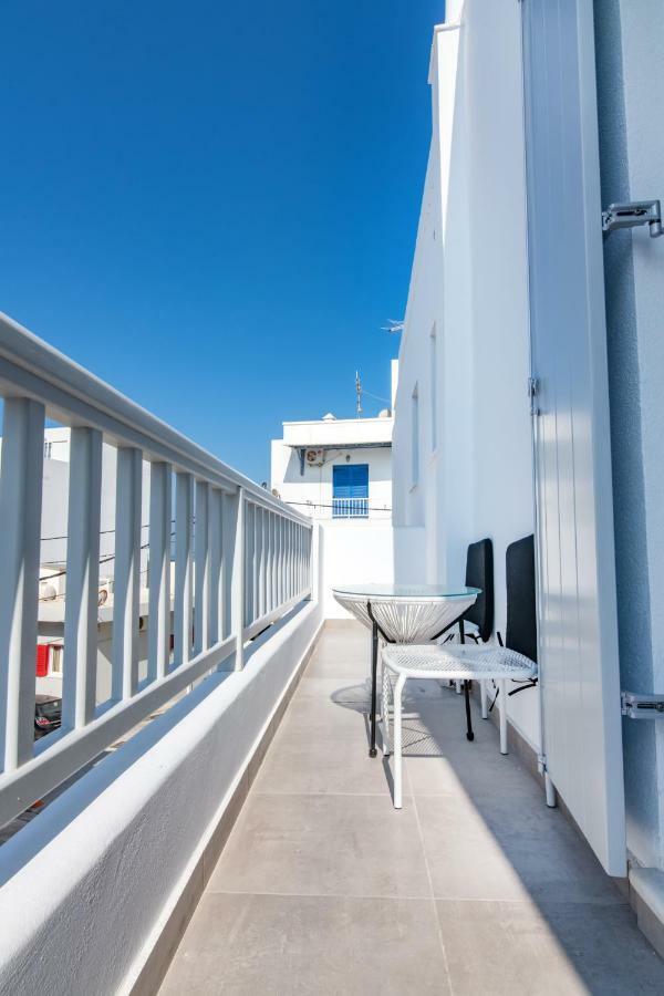 Lux 'N Comfort Apartments Tínos Dış mekan fotoğraf